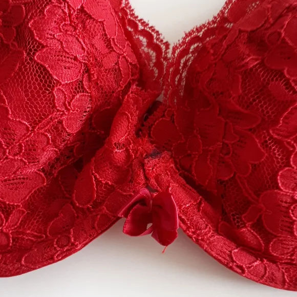 Padded Bra - Picture 2 of 7